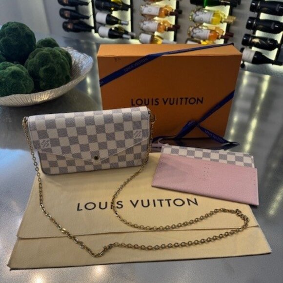 Louis Vuitton Damier Azul Pochette Felicie Chain Wallet in Rose Ballerine - Picture 1 of 16